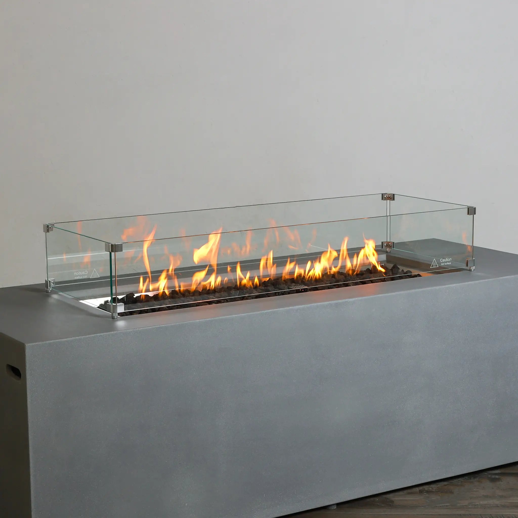 https://cdn.shopify.com/s/files/1/1936/2105/files/beton-72-inch-glass-wind-guard-lifestyle1.webp?v=1754330918