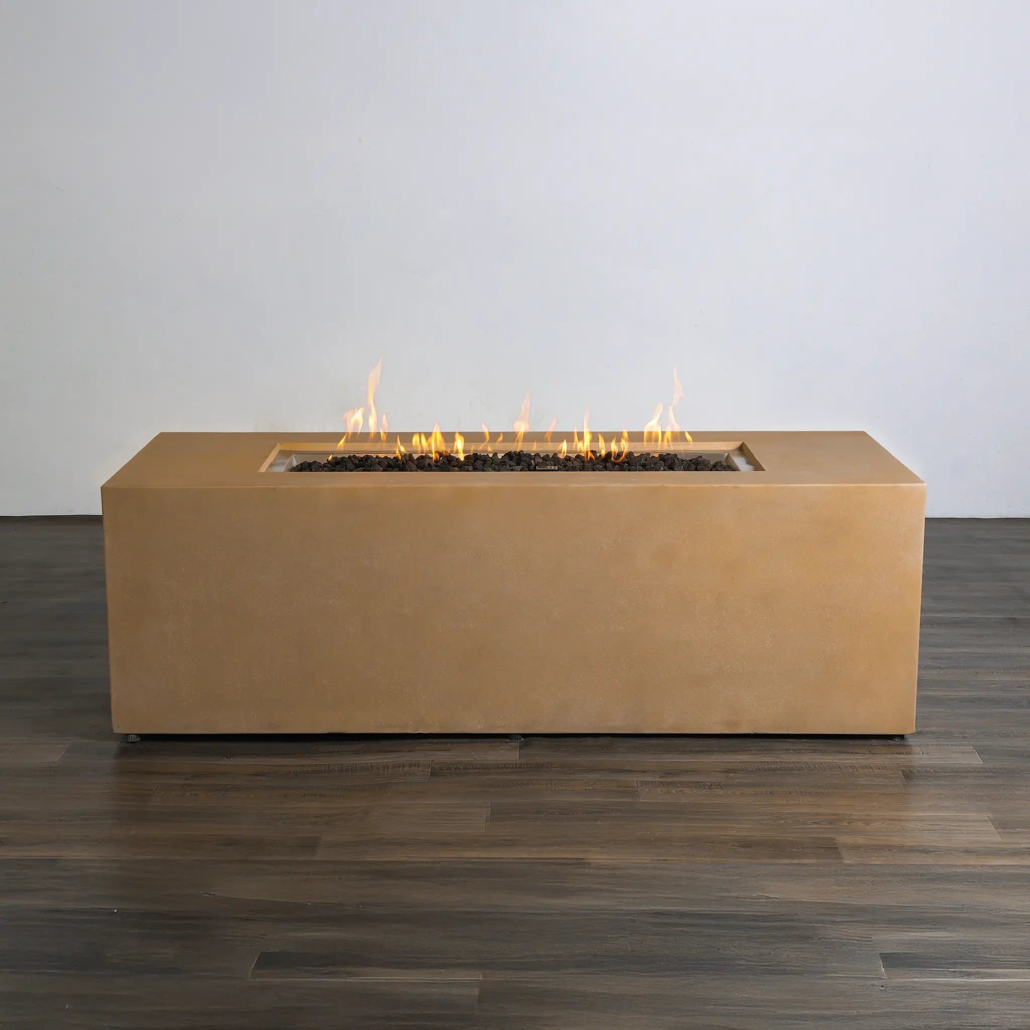 https://cdn.shopify.com/s/files/1/1936/2105/files/beton-72-sand-propane-gas-fire-pit-hidden-propane-tank-main.webp?v=1754090991