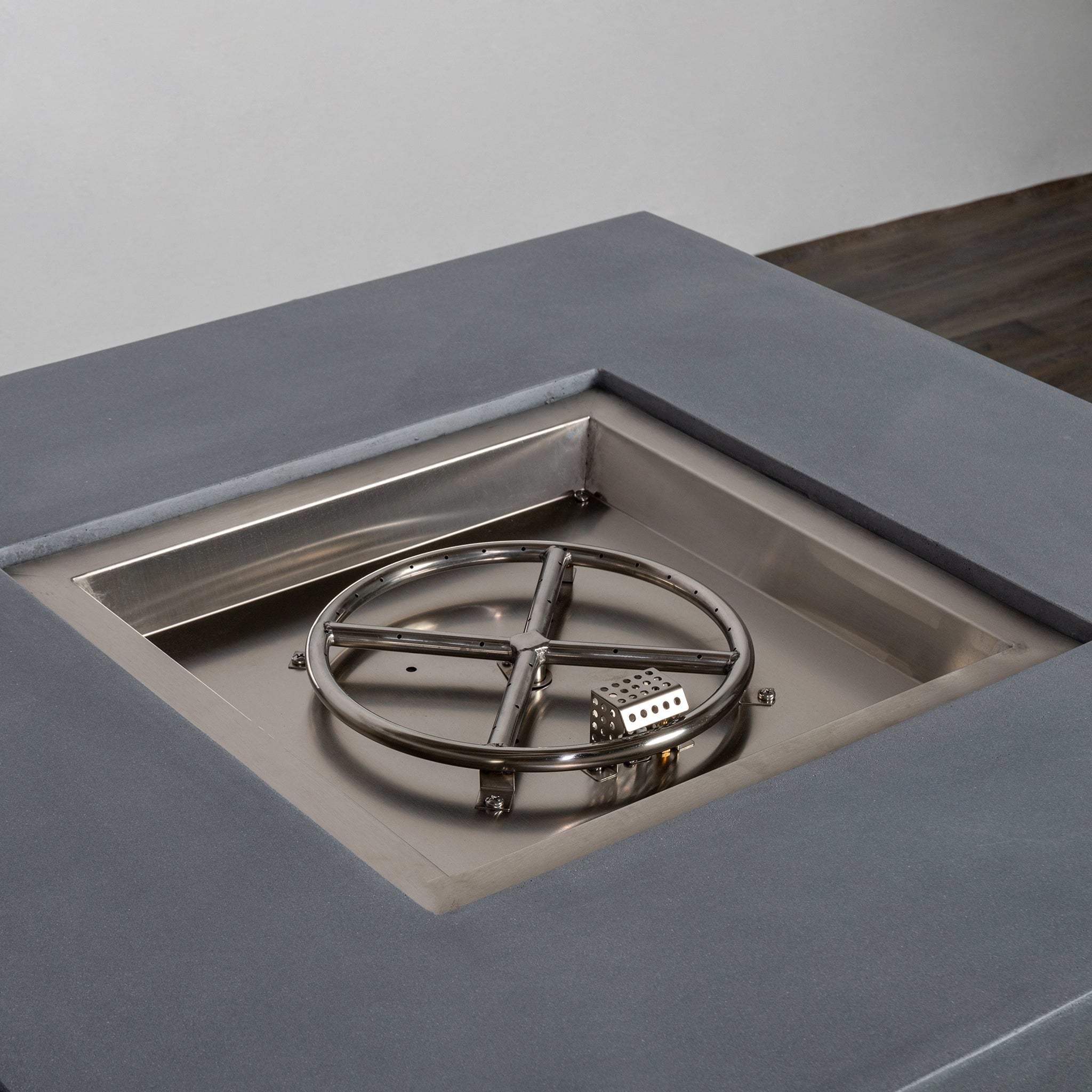 Starfire Designs Beton Square Concrete LPT Fire Pit