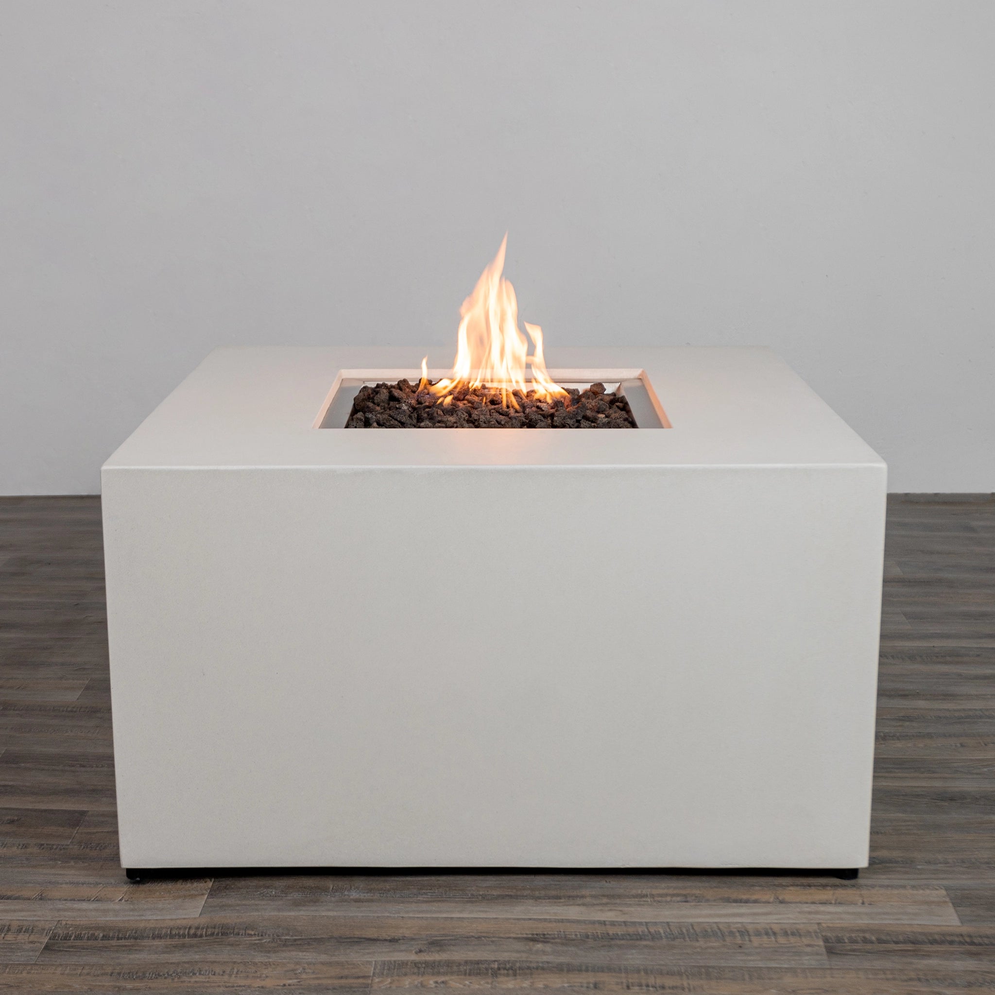 Starfire Designs Beton Square Concrete LPT Fire Pit