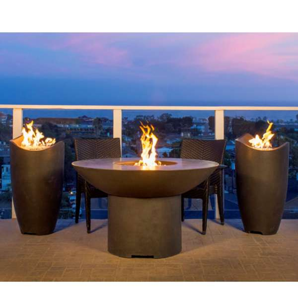 American Fyre Designs Wave Fire Urn In An Outdoor Sample Set Up