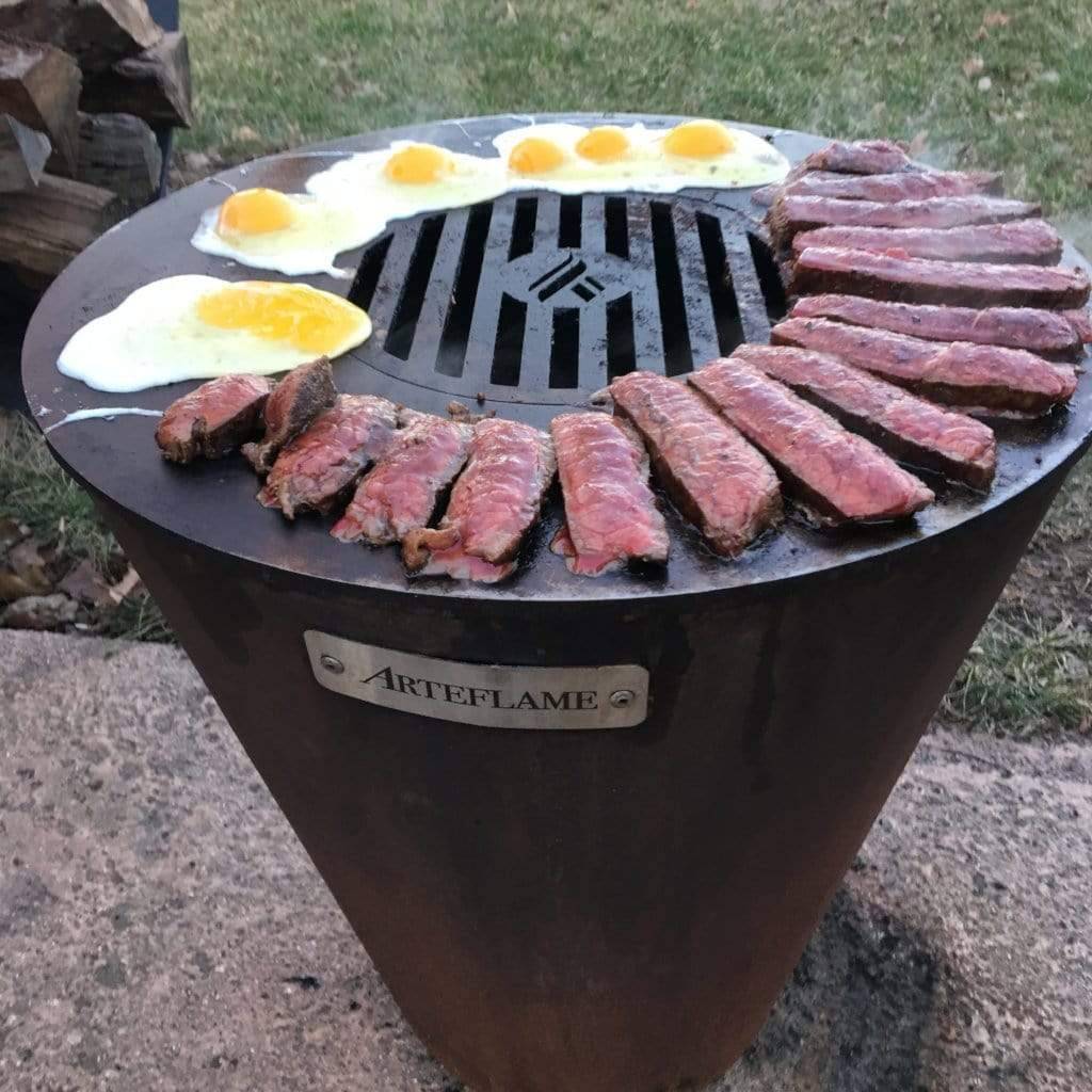 Arteflame One Series 20" Grill Grills Arteflame with grilled beef and fried egg 
