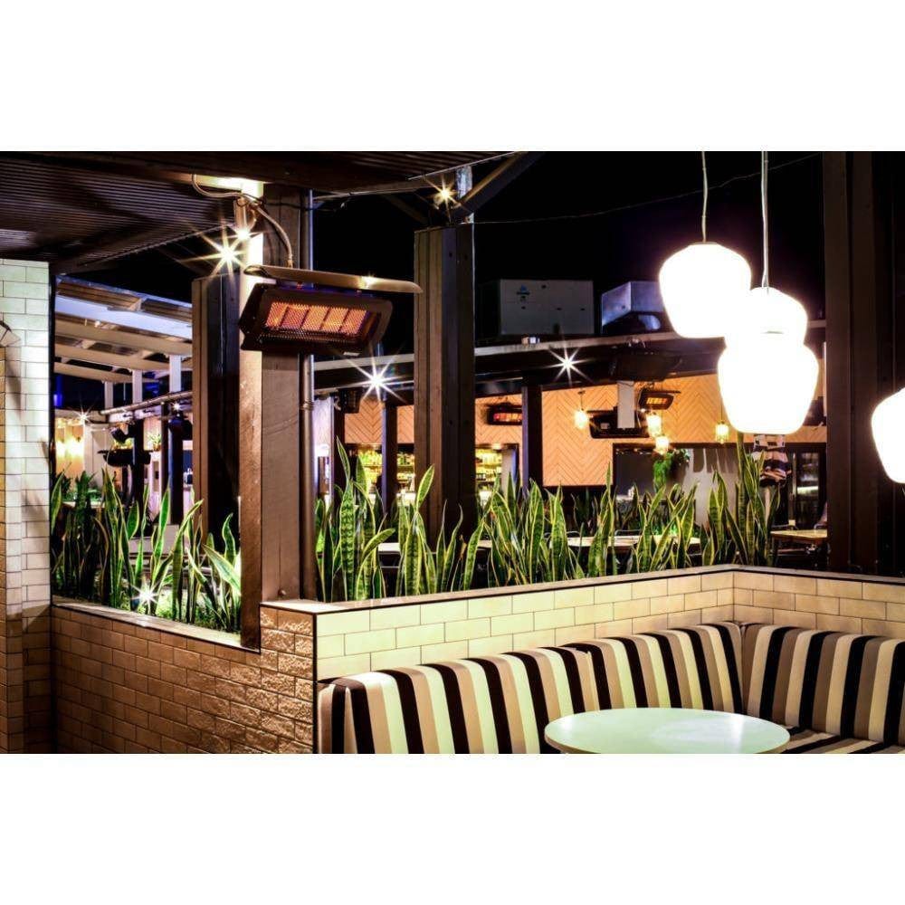 Bromic Heating - Tungsten Smart-Heat on an outdoor setup