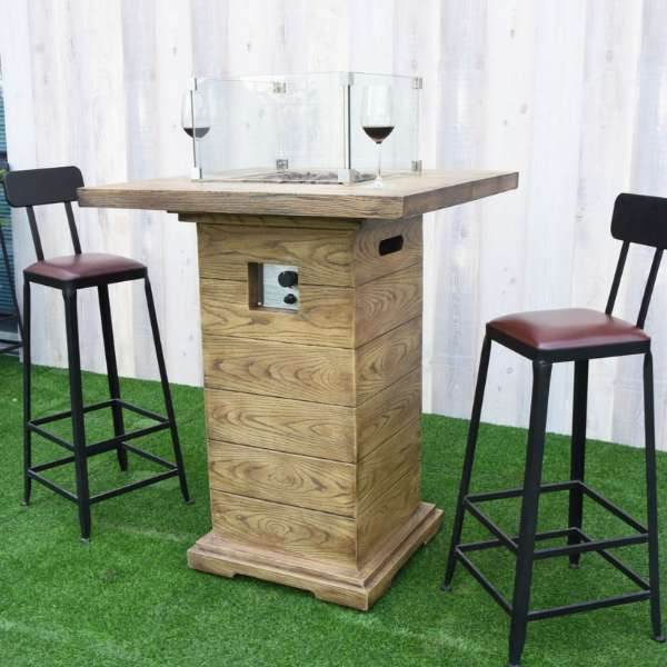Elementi Rova Bar Table And Stools With Wines On The Corners